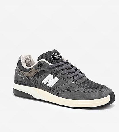New Balance NM933GDY Andrew Reynolds